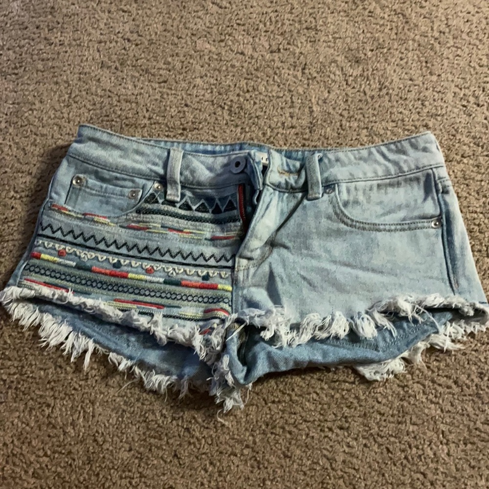 Low rise shorts